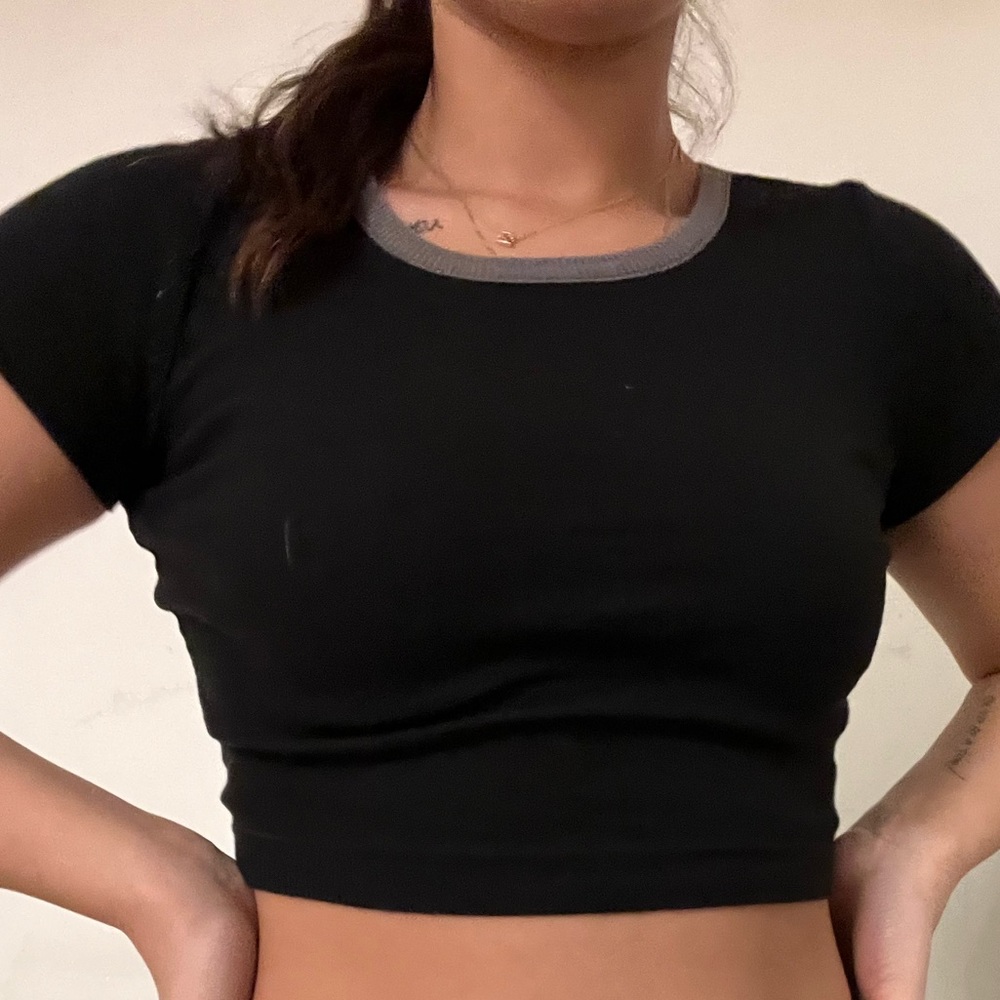 BDG urban outfitters xs baby tee
